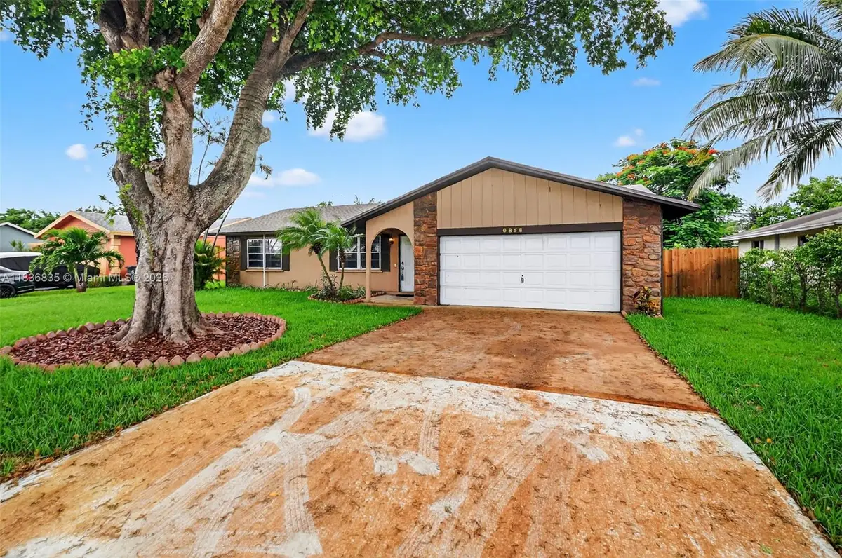 6858 S Congress Ave, Lake Worth, FL 33462 - Image #1