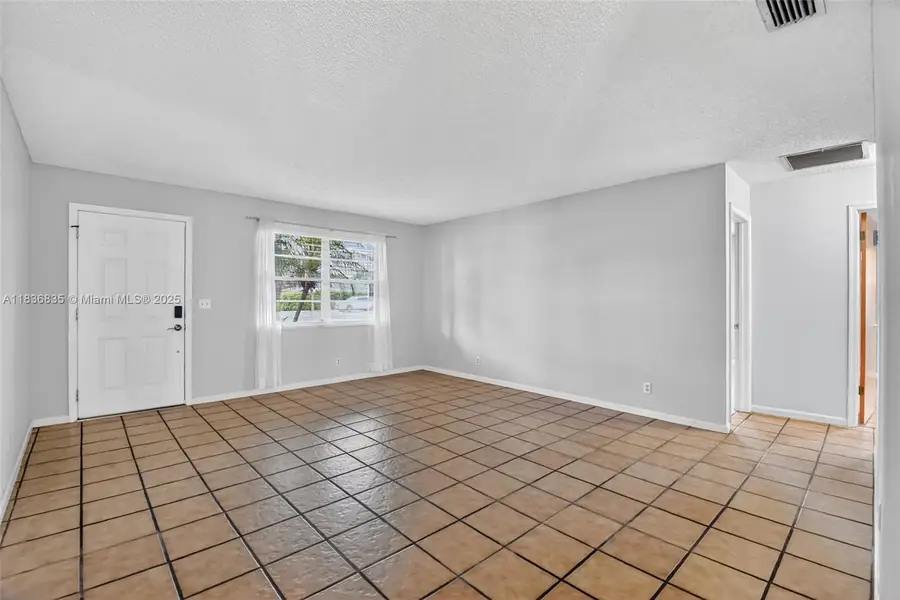 6858 S Congress Ave, Lake Worth, FL 33462 - Image #2