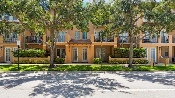 814 SW 147th Ave #3606, Pembroke Pines, FL 33027