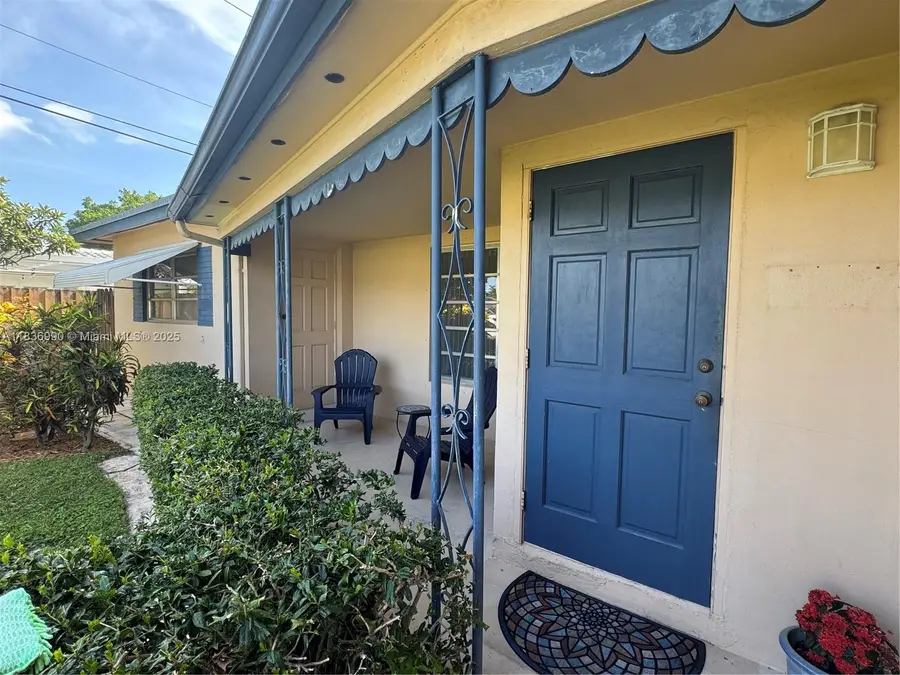 4621 NE 2nd Ave, Oakland Park, FL 33334 - Image #2