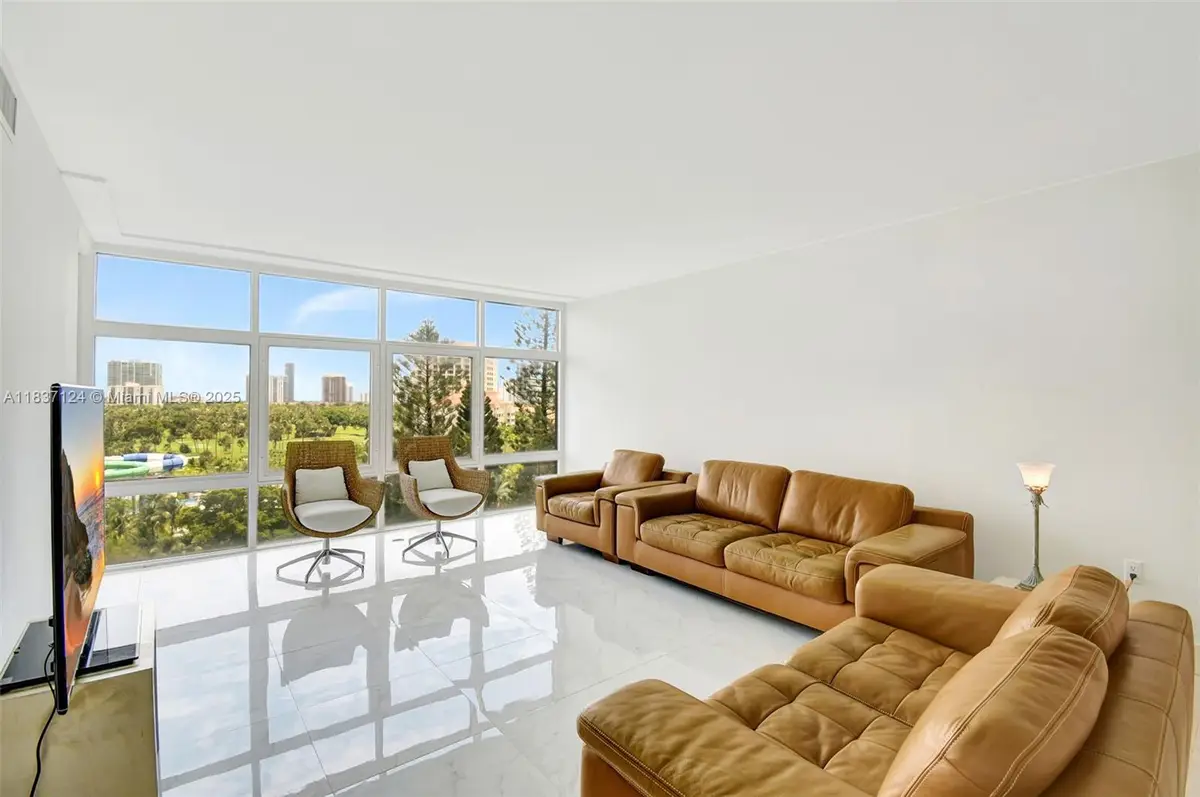 20100 W Country Club Dr #1005, Aventura, FL 33180 - #1
