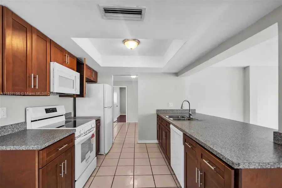 5640 NW 13th Ct, Lauderhill, FL 33313 - #2