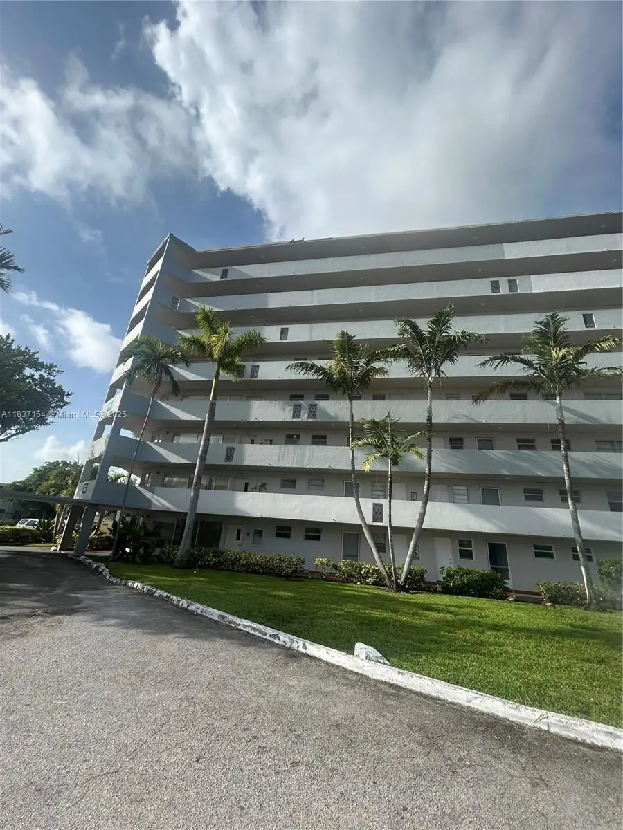 1750 NE 191st St #618-3, Miami, FL 33179 - Image #2