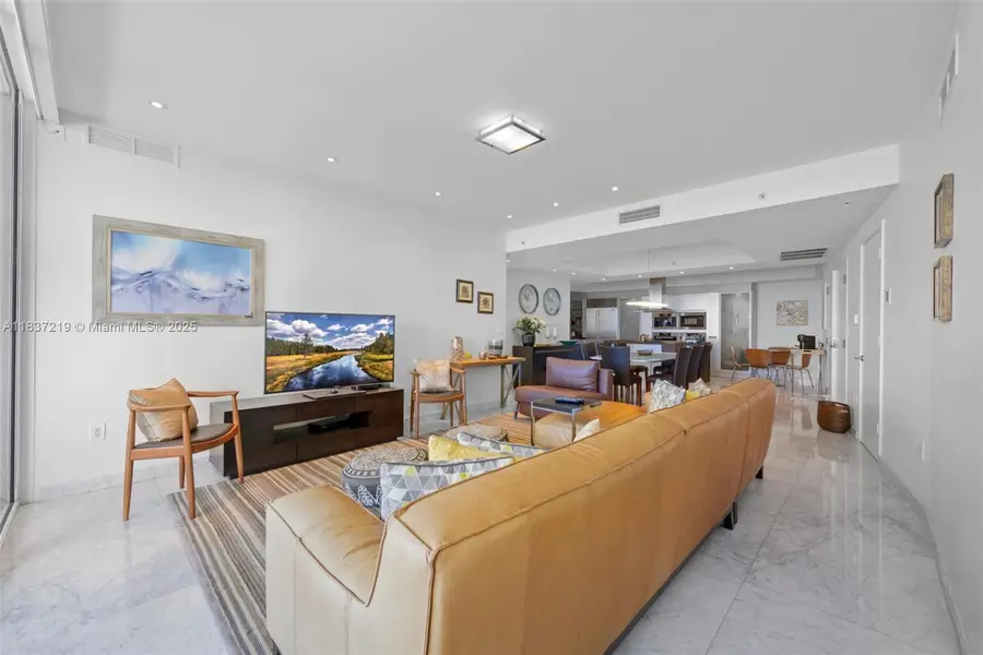 18201 Collins Ave #1006, Sunny Isles Beach, FL 33160 - #3