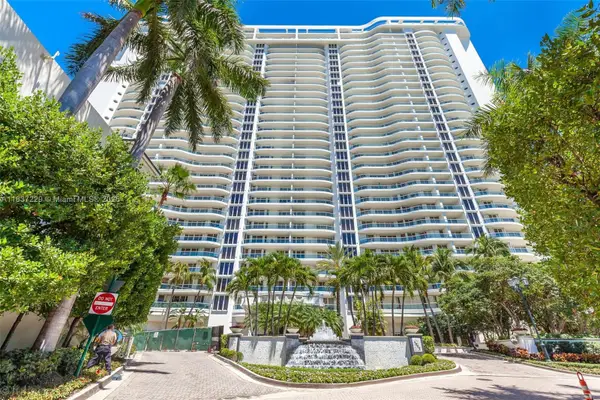 7000 Island Blvd #2504, Aventura, FL 33160