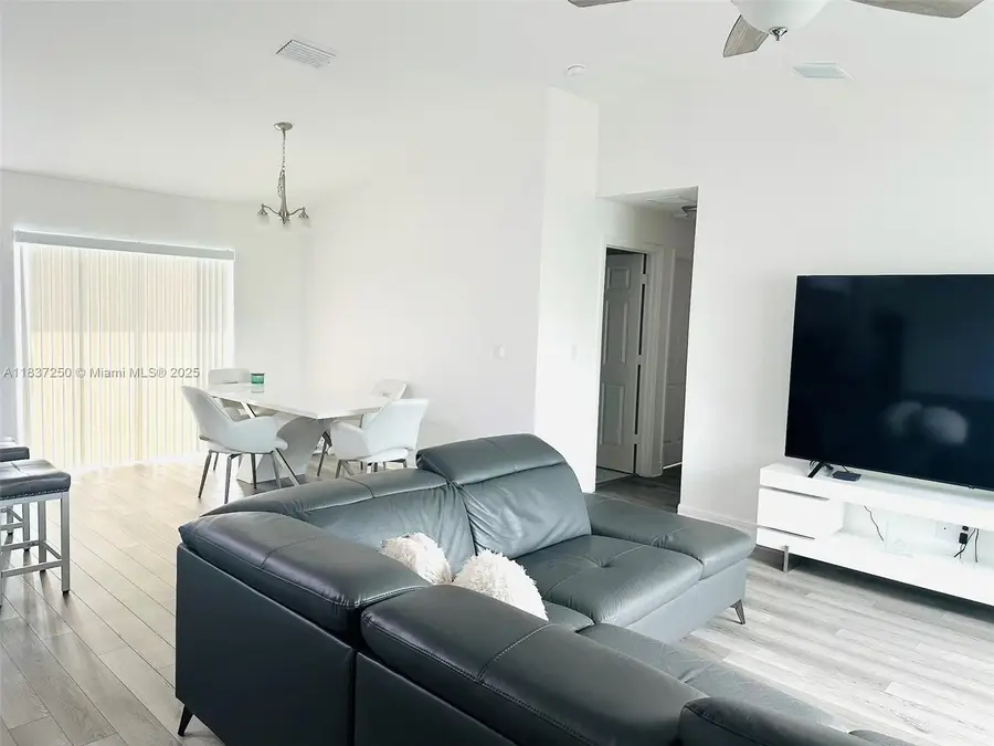 2524 NE 5 Ave, Cape Coral, FL 33909 - Image #3