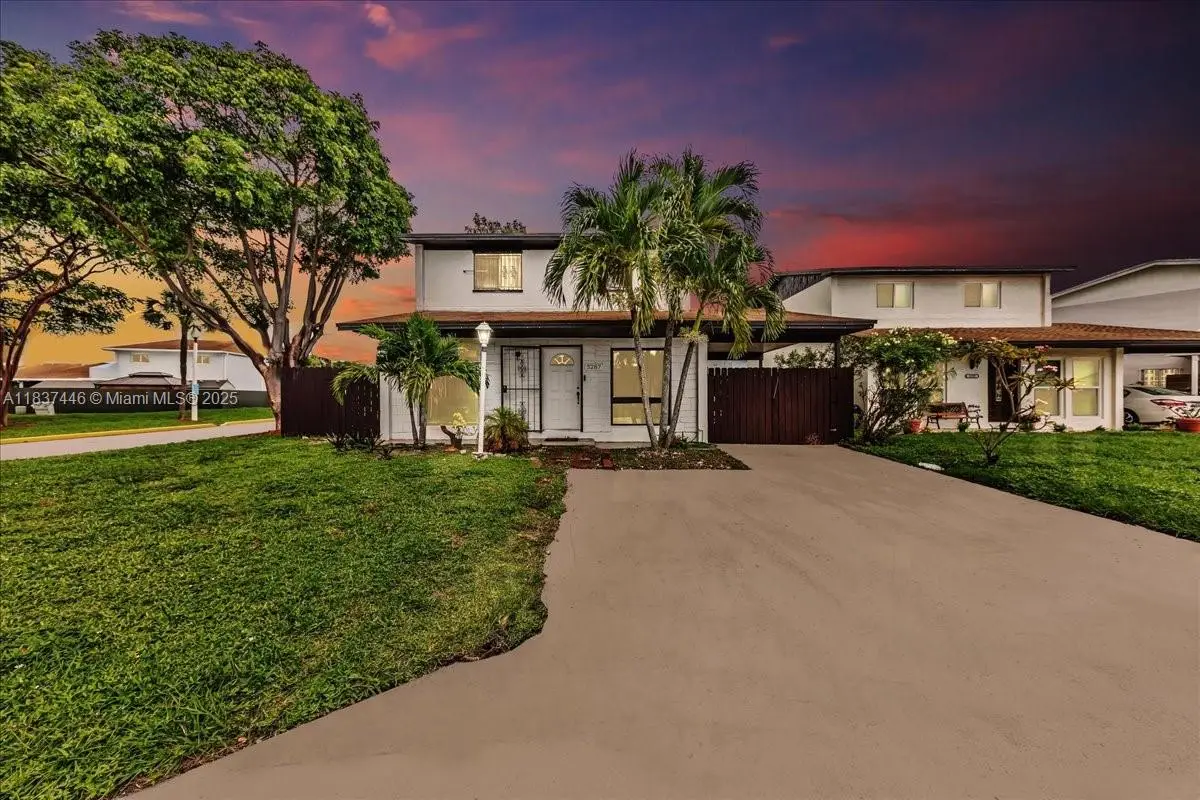 5287 NW 193rd Ln, Miami Gardens, FL 33055 - Image #1