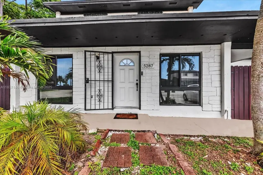 5287 NW 193rd Ln, Miami Gardens, FL 33055 - Image #3