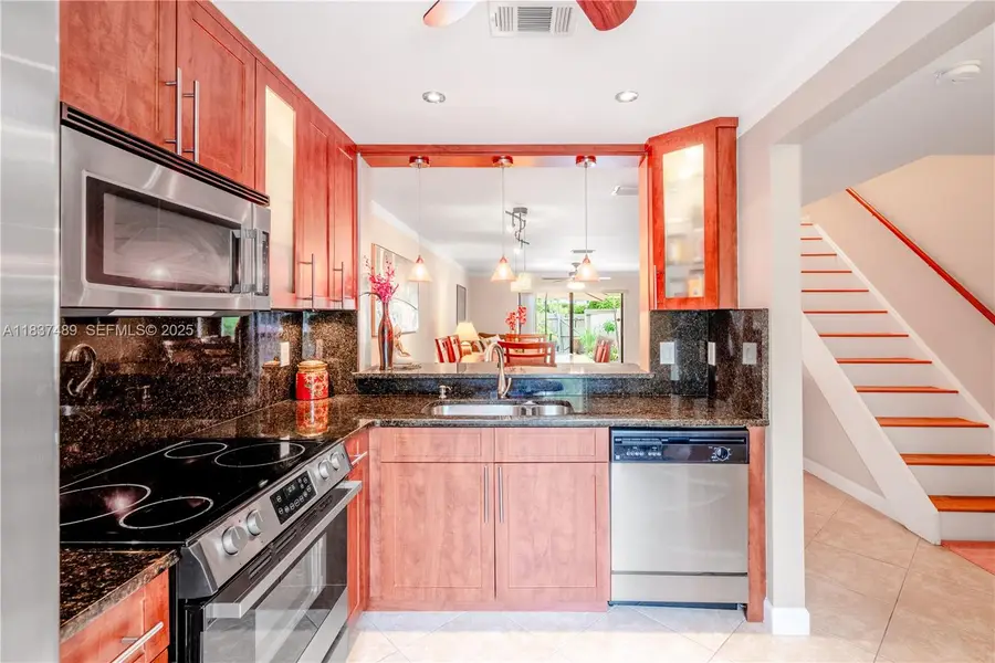 3024 S Oakland Forest Dr #3101, Oakland Park, FL 33309 - Image #2