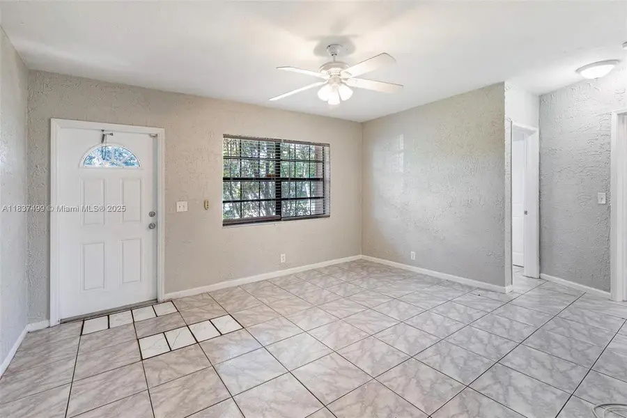 6416 N Grant St, Hollywood, FL 33024 - Image #3