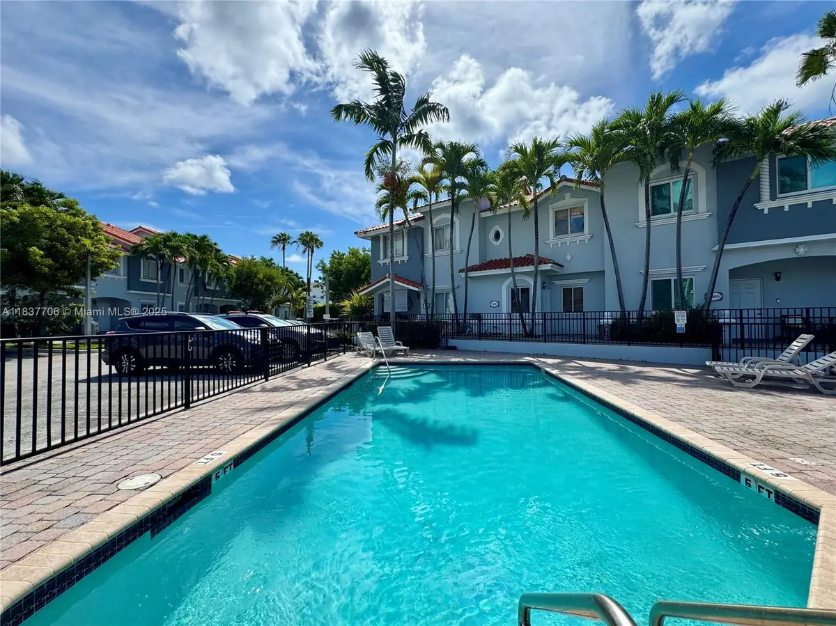 11667 NE 18th Dr #11667, North Miami, FL 33181 - Image #1