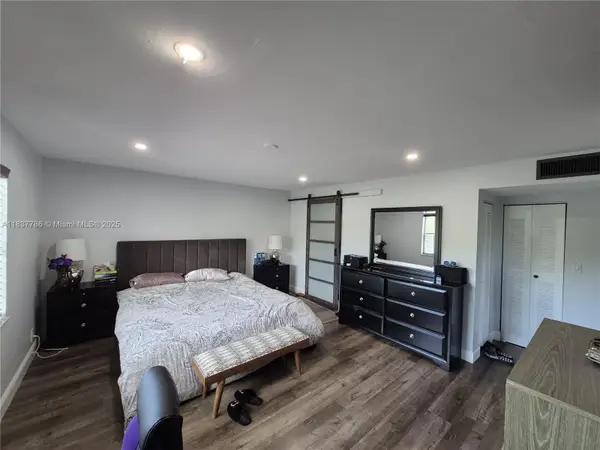 Address Withheld By Seller, Lauderhill, FL 33319