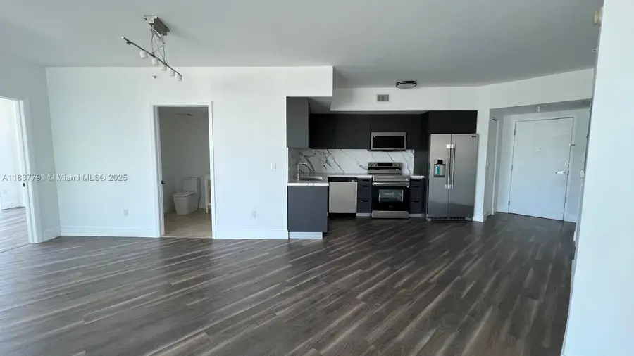350 S Miami Ave #2401, Miami, FL 33130 - Image #3