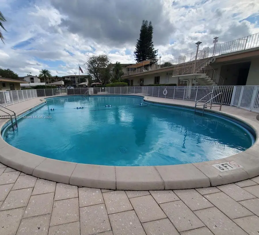 17050 NE 14th Ave #208, North Miami Beach, FL 33162 - Image #3