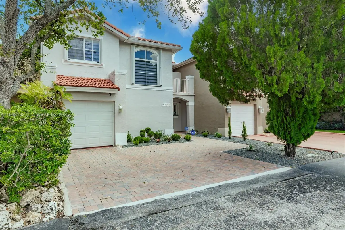 15855 SW 86th Ter, Miami, FL 33193 - #1