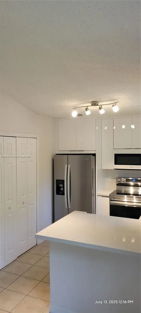 2125 NW 77th Way #201, Pembroke Pines, FL 33024 - Image #3