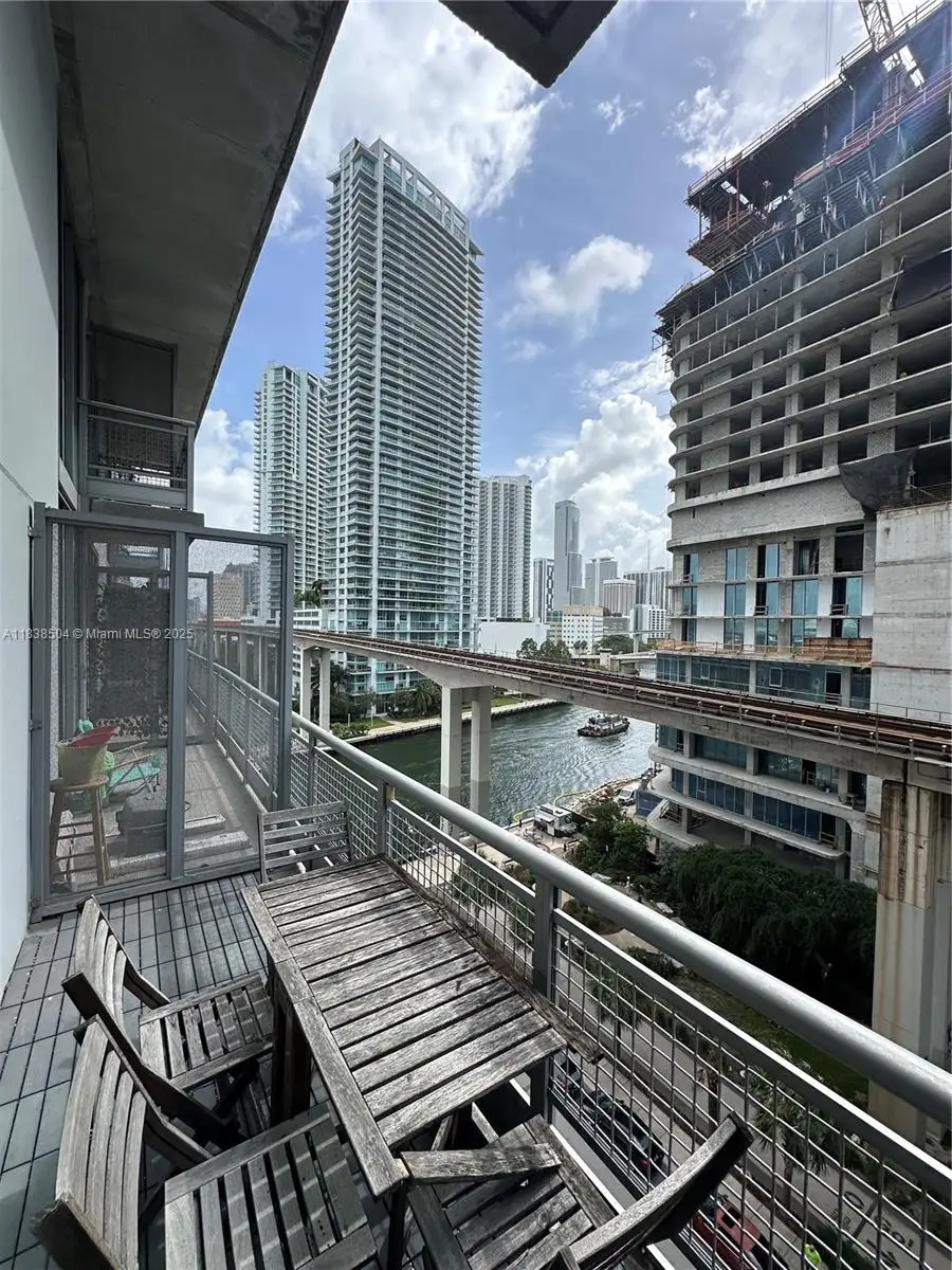 690 SW 1st Ct #1010, Miami, FL 33130 - Image #1