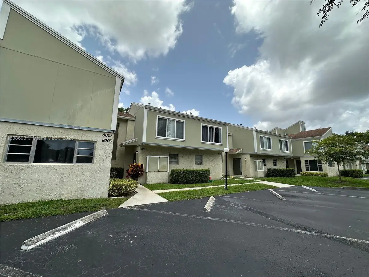 8005 Lagos De Campo Blvd #L-4, Tamarac, FL 33321 - Image #1