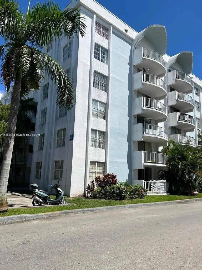 498 NW 165th St Rd #D-407, Miami, FL 33169 - Image #1