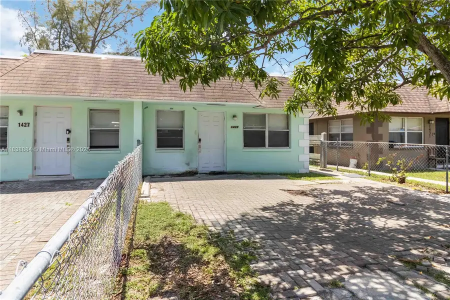 1427 NW 8th Ave, Fort Lauderdale, FL 33311 - Image #2