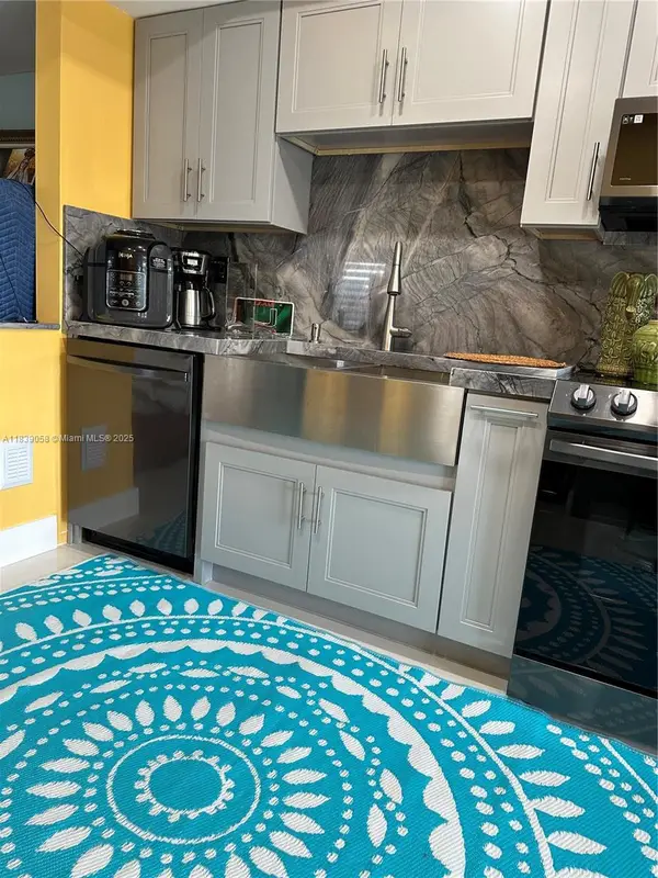 15481 SW 81st Cir Ln #712, Miami, FL 33193