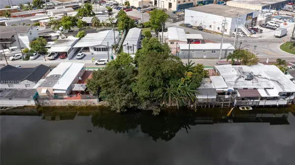 Address Withheld By Seller, Medley, FL 33166