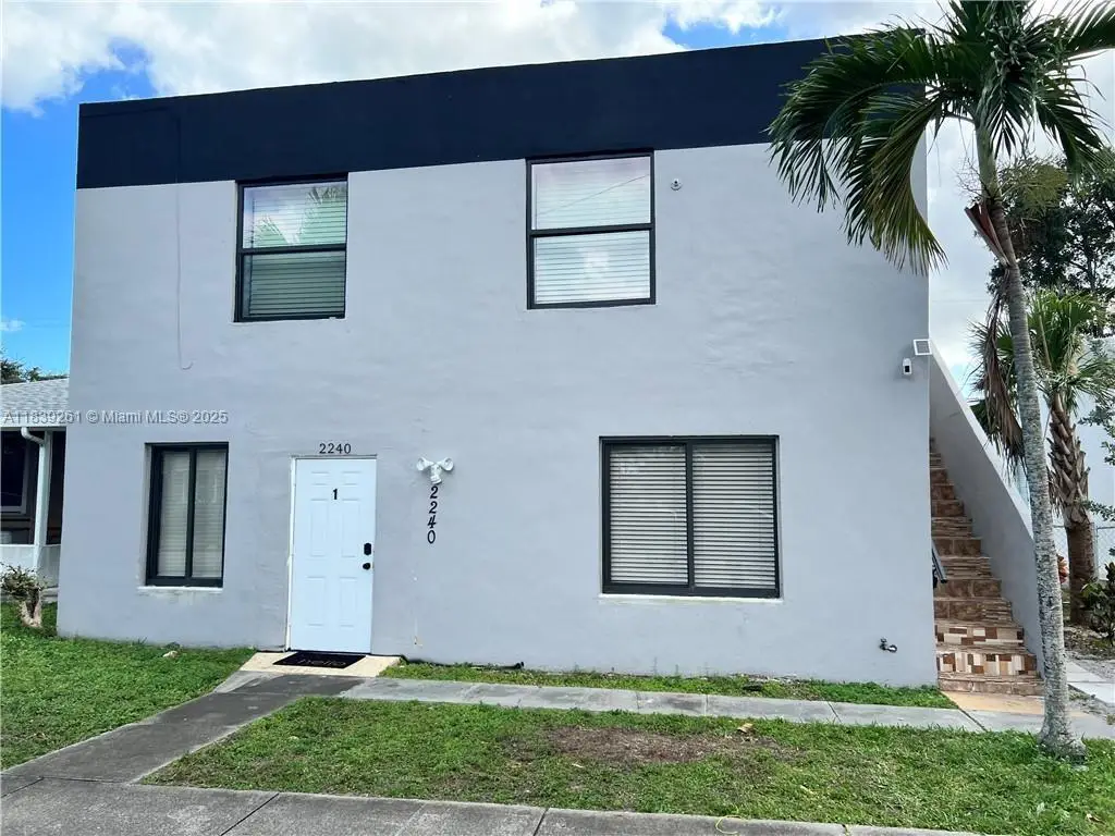 2240 Simms St, Hollywood, FL 33020 - Image #1
