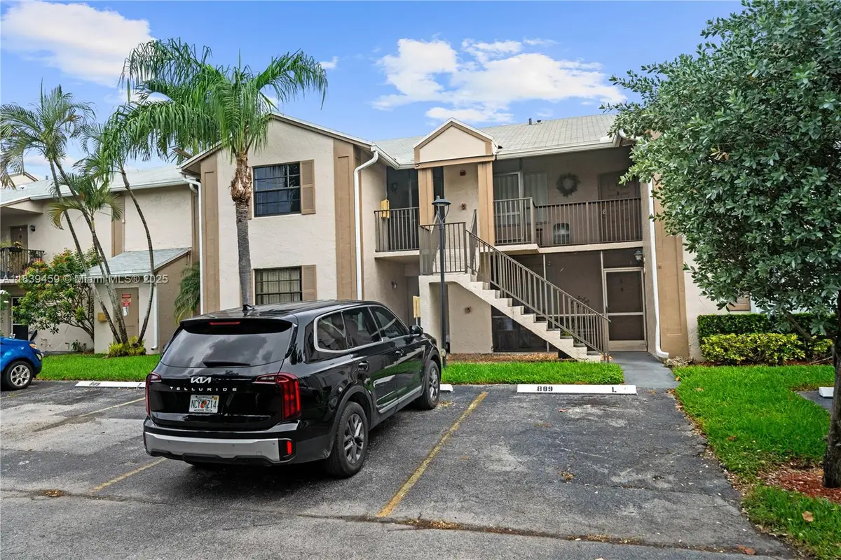 889 Hamilton Dr #889L, Homestead, FL 33034 - Image #1