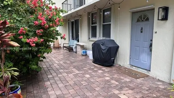 1655 NE 115th St #14B, Miami, FL 33181