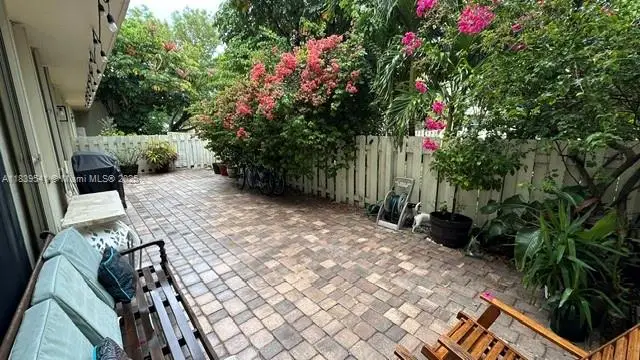 1655 NE 115th St #14B, Miami, FL 33181 - Image #2