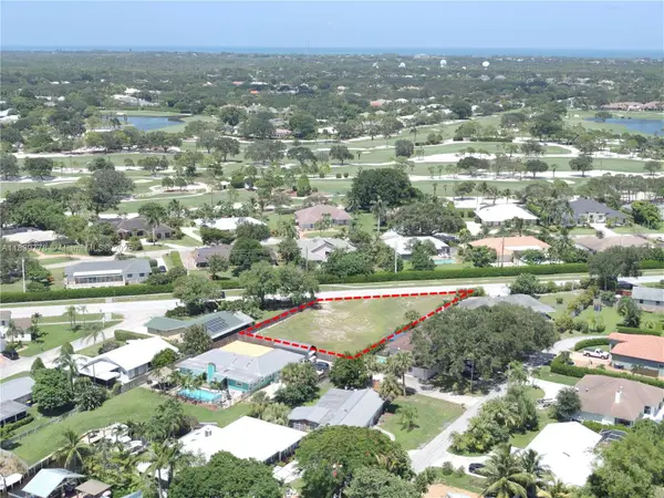 18870 SE Country Club Dr, Jupiter, FL 33469