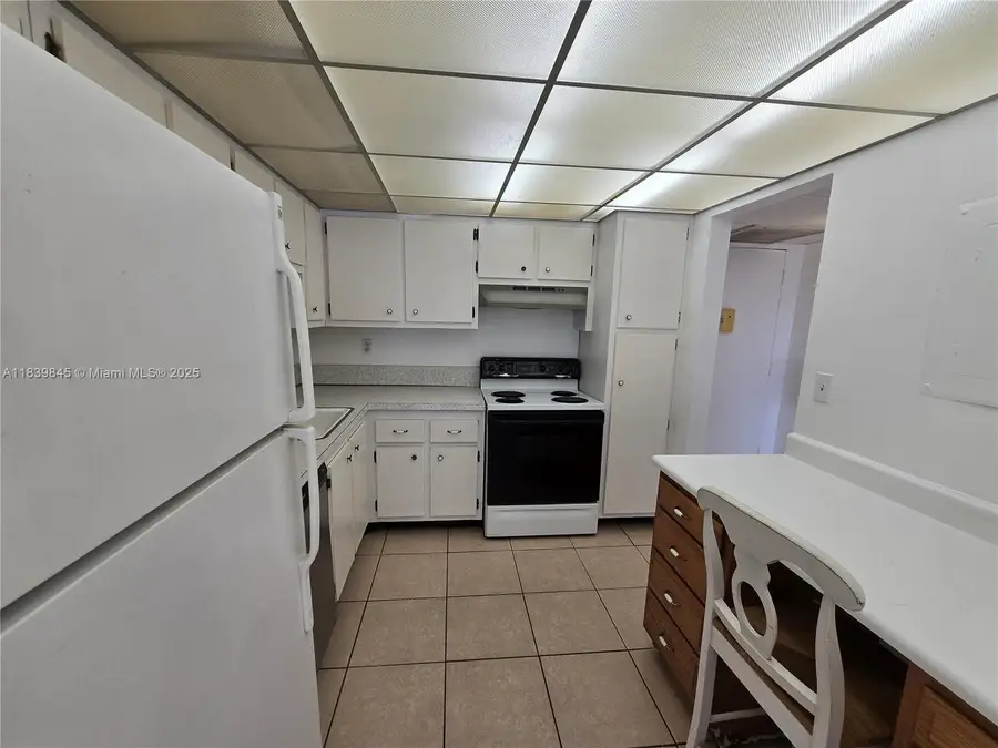 2731 Taft St #102, Hollywood, FL 33020 - Image #2