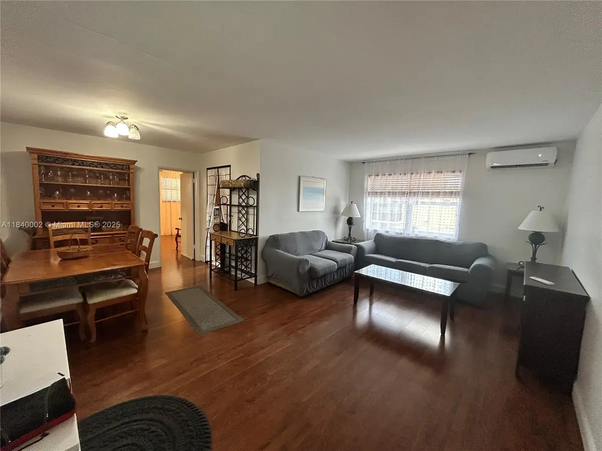 1717 Rodman St #15, Hollywood, FL 33020 - Image #1