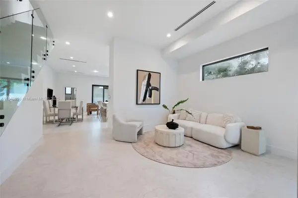 2937 SW 21st St, Miami, FL 33145