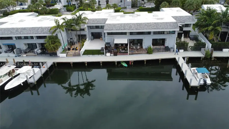 324 Poinciana Dr #906, Sunny Isles Beach, FL 33160 - #2