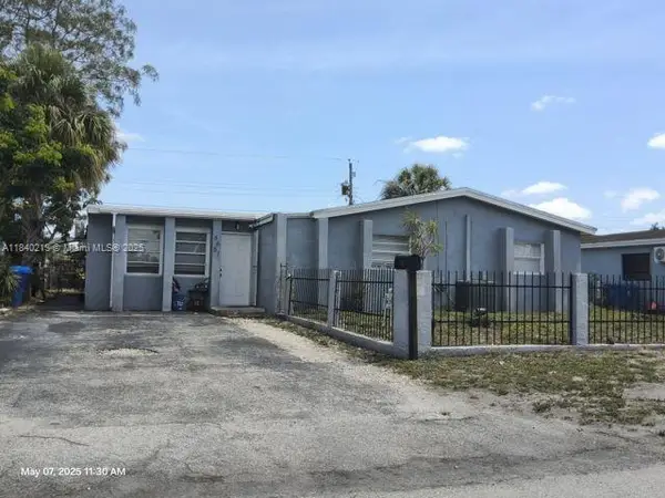Address Withheld By Seller, Hollywood, FL 33024