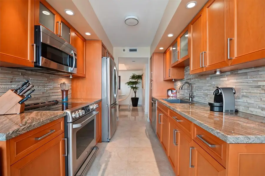 3640 Yacht Club Dr #1108, Aventura, FL 33180 - Image #3