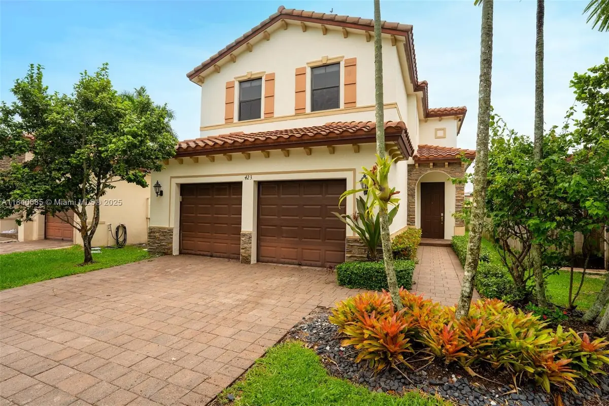 423 SE 33rd Ter, Homestead, FL 33033 - #1