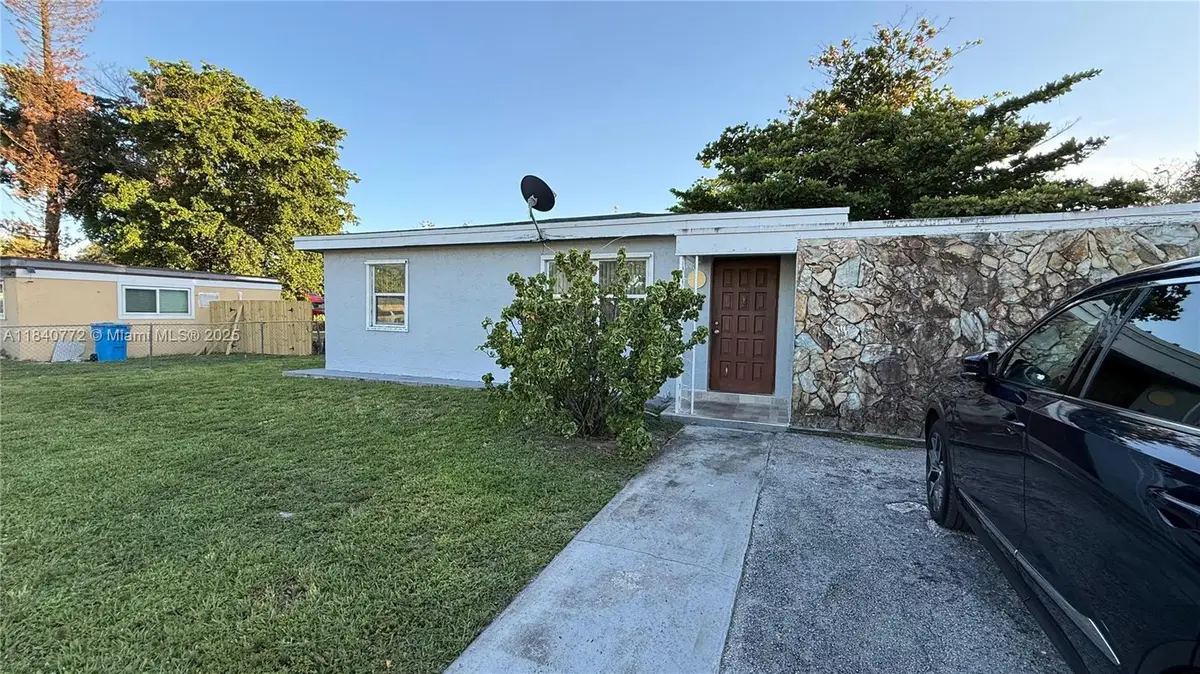 24 Miami Gardens Rd, West Park, FL 33023 - Image #1