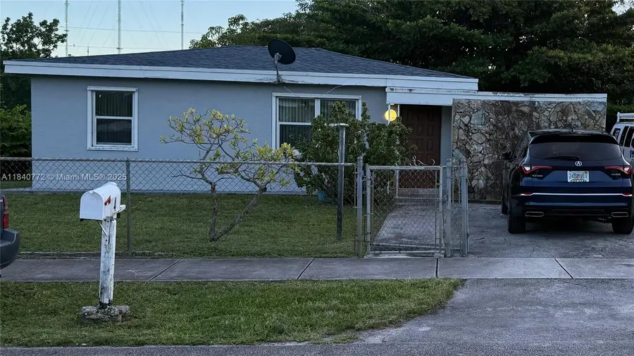 24 Miami Gardens Rd, West Park, FL 33023 - Image #3