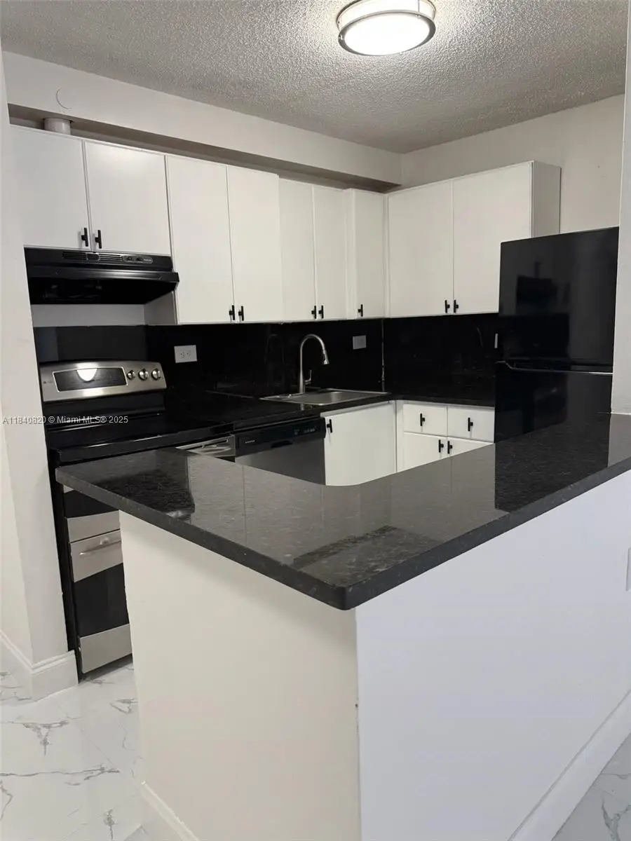 7010 NW 179th St #105, Hialeah, FL 33015 - Image #2