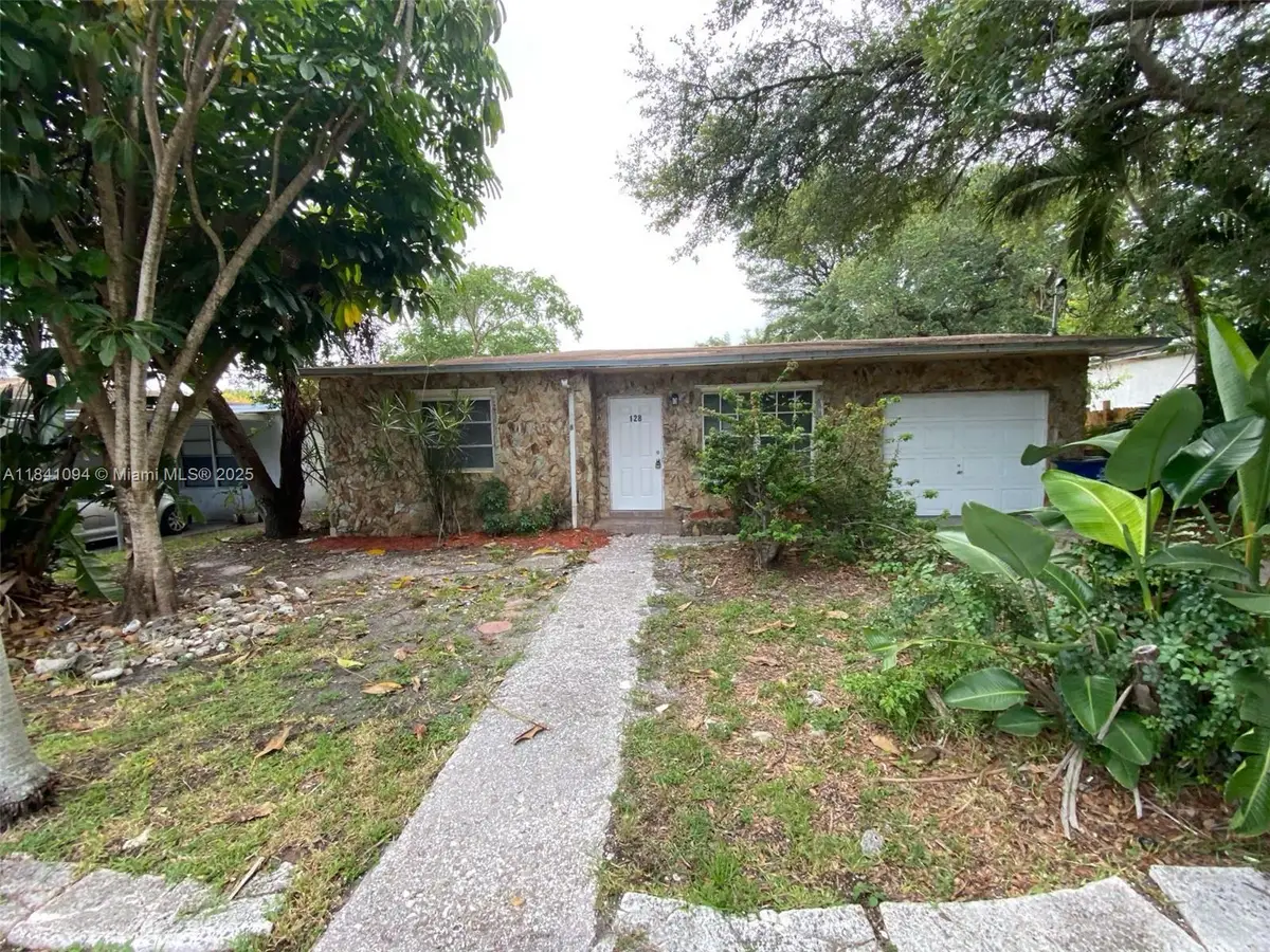 128 SW 7th Ter, Hallandale Beach, FL 33009 - #1