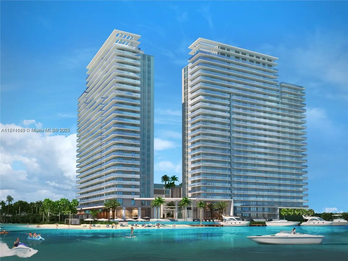 16385 Biscayne Blvd #1205, North Miami Beach, FL 33160 - Image #1