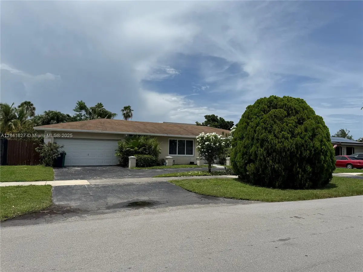 8121 SW 205th St, Cutler Bay, FL 33189 - Image #1