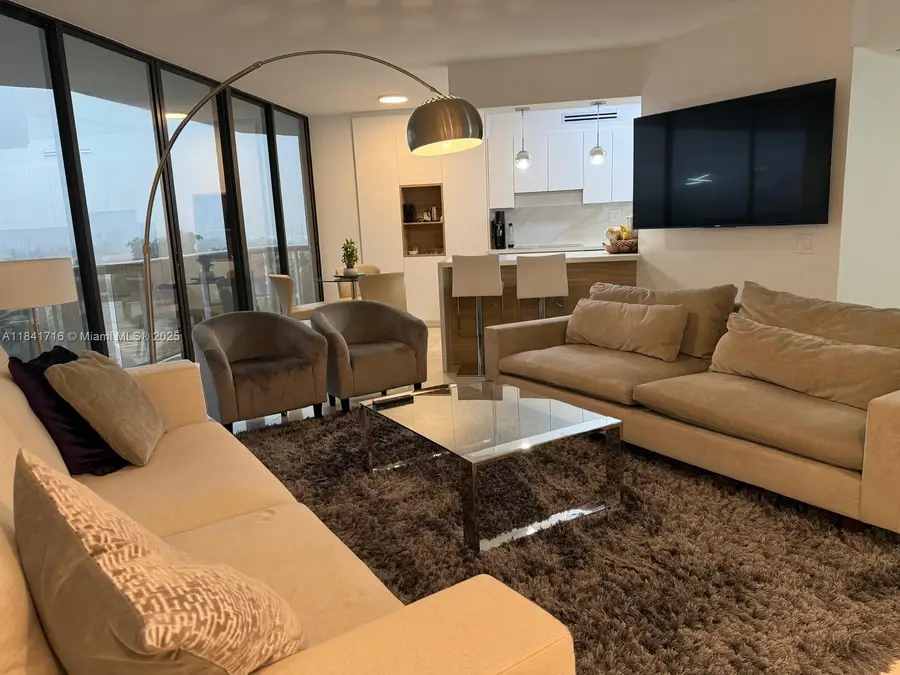 3610 Yacht Club Dr #713, Aventura, FL 33180 - Image #2