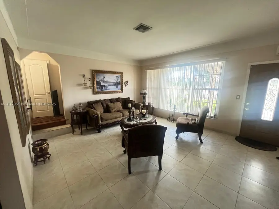 3435 Nw 80th St, Miami, FL 33147 - Image #3