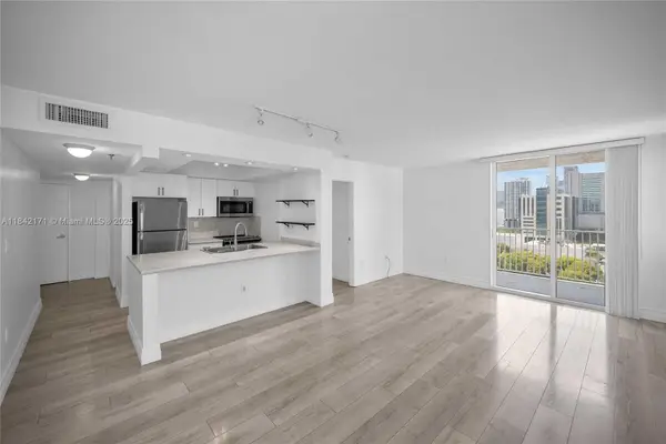 850 N Miami Ave #W-1804, Miami, FL 33136