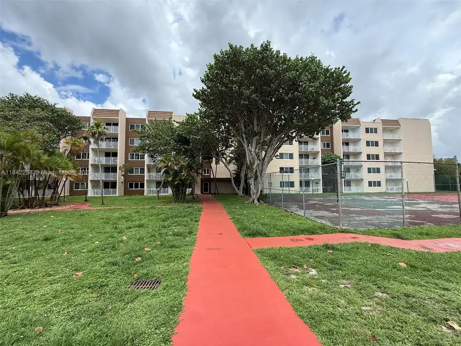 6930 Miami Gardens Dr #1-217A, Hialeah, FL 33015 - Image #3