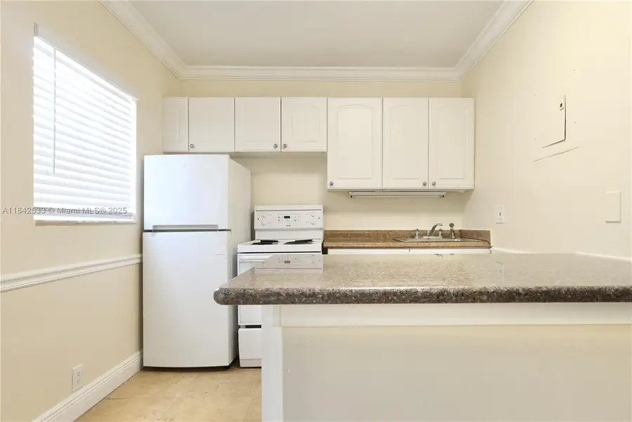 1429 SW 9th St #5, Fort Lauderdale, FL 33312 - Image #2