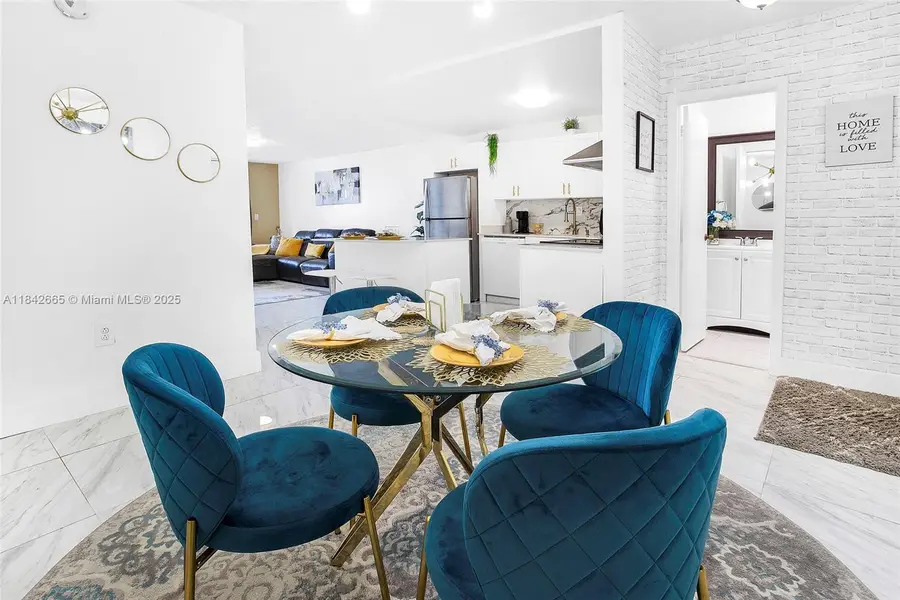 7300 NW 17th St #416, Plantation, FL 33313 - Image #2